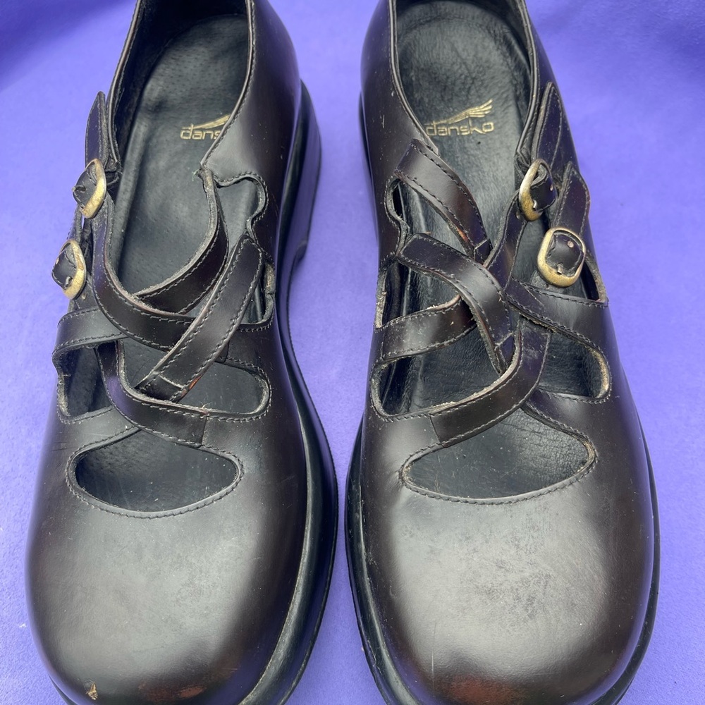 Vintage Espresso Dansko Shoes with Criss Cross Straps